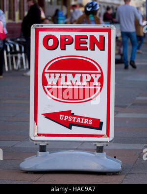 Wimpy Restaurant Sign sur High Street Banque D'Images