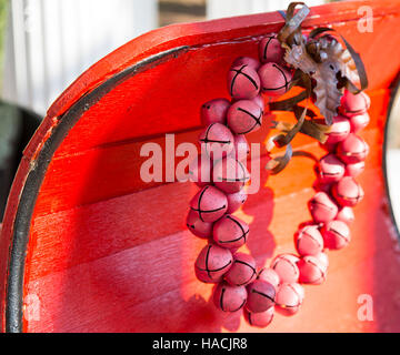 Une couronne sur un traîneau de Noël de l'ère victorienne à Ringwood Manor en Ringwood, New Jersey Banque D'Images