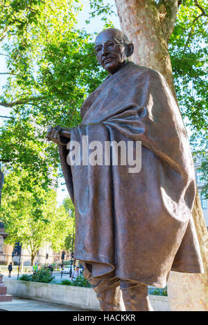 Statue en bronze de Mahatma Gandhi à Londres Banque D'Images