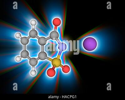 La saccharine. Le modèle moléculaire du sel de sodium de l'édulcorant saccharine (C7.H5.N.O3.S.Na). C'est un édulcorant artificiel hydrosolubles. Les atomes sont représentés comme des sphères et sont codés par couleur : carbone (gris), l'hydrogène (blanc), l'azote (bleu), l'oxygène (rouge), le soufre (jaune) et de sodium (violette). L'illustration. Banque D'Images