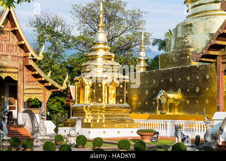 Wat Phra Singh, temple bouddhiste, Chiang Mai, Thaïlande, novembre 2016 Banque D'Images