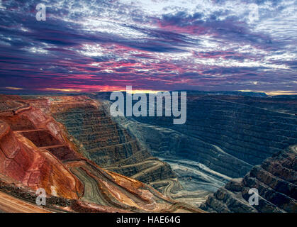 Super Mine d'Or , Kalgoorlie Australie occidentale au lever du soleil, Banque D'Images