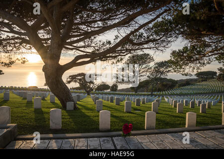 Fort Rosecrans National Cemetery est un cimetière militaire fédéral dans la ville de San Diego, en Californie. Il est situé sur le terrain de l'ancienne Armée Banque D'Images