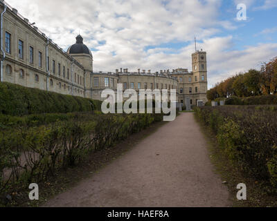 GATCHINA, Russie - le 27 octobre : Grand Palais Gatchina (a été construit en 1766-1781 par Antonio Rinaldi) à Gatchina ville, la Russie le 27 octobre 2015 Banque D'Images