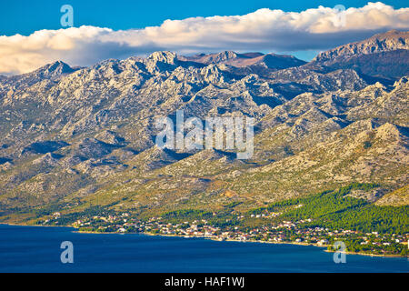 Starigrad Paklenica et sur la montagne de Velebit, Lika, Croatie Banque D'Images