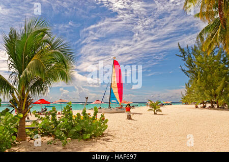 Worthing Beach à Worthing, entre St Lawrence Gap et de Bridgetown, Barbade, Caraïbes. Banque D'Images