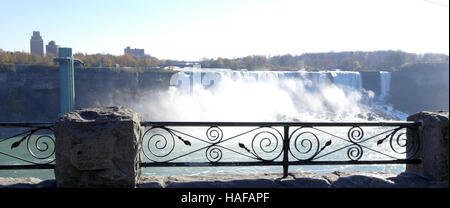 Tour d'observation de Niagara Falls Banque D'Images