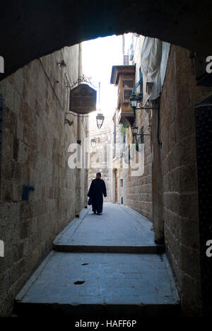 Une rue de l'Al-Jdeida trimestre d'Alep en Syrie du nord avant la guerre civile de 2012. Banque D'Images