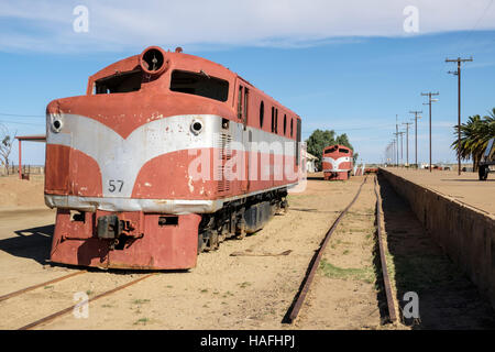 Locomotives diesel à Marree Ancienne gare dans l'outback australien Banque D'Images