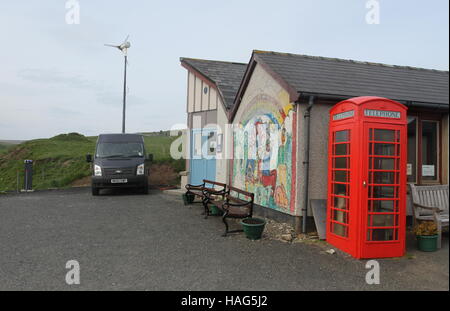 Aswan Aswan et minibus électriques interpretive centre Houbie Aswan Shetland Ecosse Juin 2014 Banque D'Images