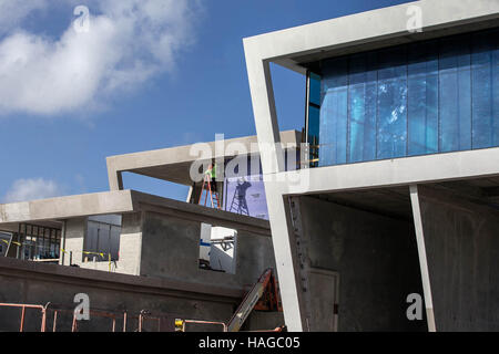 West Palm Beach, Floride, USA. 30Th Nov, 2016. Tous à bord de la station de la Floride Brightline est sous-construction au centre-ville de West Palm Beach. Le service ferroviaire de passagers se connectera West Palm Beach à Miami et Orlando. © ZUMA Press Inc/Alamy Live News Banque D'Images