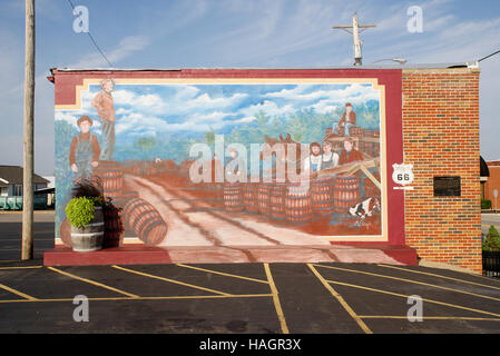 Murale extérieure sur la Route 66, Cuba, Crawford County, Missouri, États-Unis. Banque D'Images