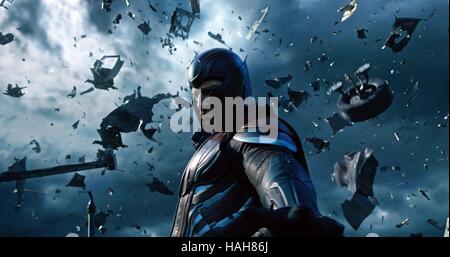 X-Men : Apocalypse Année : 2016 USA Réalisateur : Bryan Singer Michael Fassbender Banque D'Images