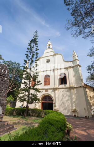 Eglise franciscaine, Kochi, Cochin (Inde), l'une fois lieu de sépulture de Vasco da Gama, et la plus ancienne église chrétienne en Inde. Banque D'Images