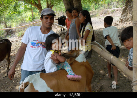 Groupe familial, Jungle, Lawigan, San Joaquin, Iloilo, Philippines. Banque D'Images