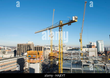 Place centrale du site de construction, accueil du nouveau siège de la BBC du Pays de Galles. Banque D'Images