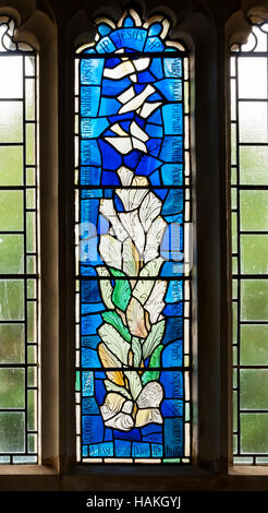 Arbre de Jessé vitrail par Keith Coleborn en l'église St Mary, Downe, Kent. Banque D'Images