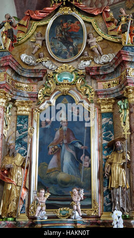 Retable de saint Nicolas, Église paroissiale de Notre-Dame de la neige à Kamensko, la Croatie le 11 juin 2016. Banque D'Images