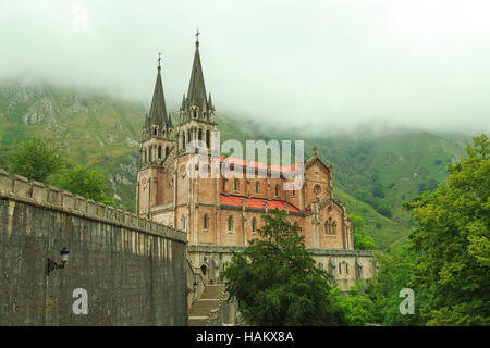 Basilique de Covadonga Asturies le nord-ouest de l'Espagne Banque D'Images