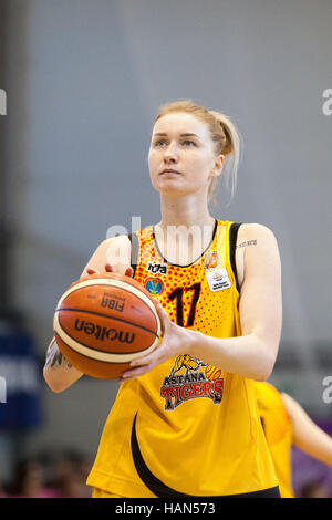 Gdynia, Pologne. 19Th Mar, 2016. Anna Vinokurova # 17 de l'Astana Tigers en action lors d'une ligue de basket-ball des femmes d'Europe orientale (EEWBL) Groupe B match entre les tigres d'Astana (Kazakhstan) et panier Gdynia (Pologne) équipes. Credit : Michal Fludra/Alamy Live News Banque D'Images