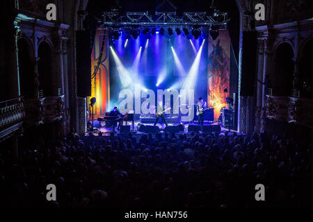 Bournemouth, Royaume-Uni. 09Th Dec 2016. Kula Shaker live à l'O2 Academy Bournemouth Crédit : Charlie Raven/Alamy Live News Banque D'Images