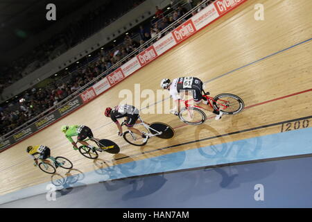 Londres, Royaume-Uni. 06Th Dec, 2016. Lee Valley VeloPark, Londres, Royaume-Uni. 3 décembre 2016.La voie de la révolution, de la série des Champions Tour 2. Mens Elite Course aux points Crédit : Grant Burton/Alamy Live News Banque D'Images