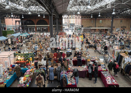 Marché de Spitalfields à Londres de l'intérieur Banque D'Images