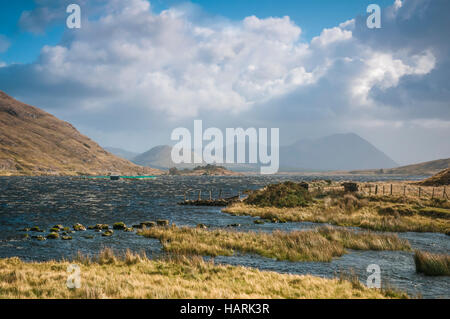 Une image paysage de Lough Fee, Connemara, comté de Galway, Irlande Banque D'Images