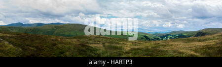 Vue vers Abrie de Bwlch-y-groes, Gwynnedd, l'un des plus hauts cols au Pays de Galles. Snowdonia. Banque D'Images