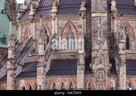 La Bibliothèque du Parlement situé à l'arrière de l'Édifice du Centre du Parlement bâtiments situés à Ottawa, Ontario, Canada. Les travaux ont commencé sur le Banque D'Images