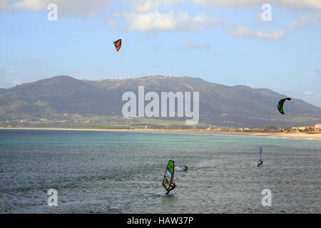 Kite Surfer à Tarifa. Andalousie Banque D'Images