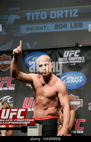 Tito Ortiz à l'UFC 106 pesées au Mandalay Events Center le 20 novembre 2009 à Las Vegas, Nevada. Crédit photo : Francis Specker Banque D'Images