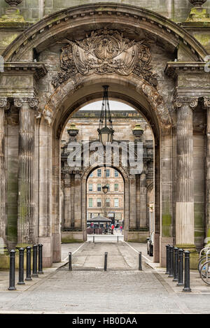 Le véhicule entrées latérales de la ville Chambres dans George Square, Glasgow, Ecosse Banque D'Images