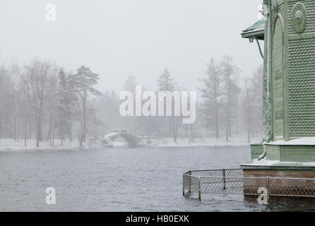 Pavillon de Vénus dans le Palace, situé sur l'île de l'amour. Gatchina, Oblast de Léningrad, en Russie. Banque D'Images