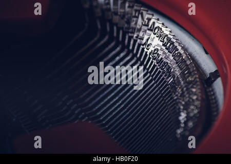 Close up of les lettres sur une vieille machine à écrire. Banque D'Images