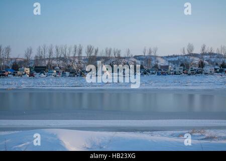 3 décembre 2016 - Oceti Sakowin Camp à Standing Rock, ND © Dimitrios Manis/ZUMA/Alamy Fil Live News Banque D'Images