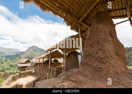 Ruines de pisac dans la vallée de l'Urubamba près de Cusco, Pérou Banque D'Images