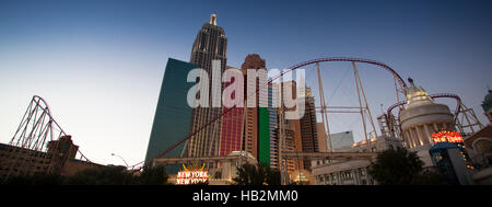 LAS VEGAS, NV, LE 13 SEPTEMBRE : New York New York Casino la nuit, photo prise à Las Vegas Boulevard. Le Nevada, USA 2012 Banque D'Images