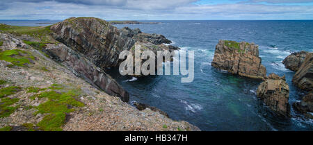 D'énormes affleurements de roches et de blocs le long de la côte du cap Bonavista à Terre-Neuve, Canada. Banque D'Images