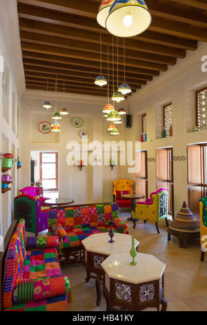 L'arabe et de l'intérieur salon avec décoration à Dubaï. Émirats arabes unis Banque D'Images