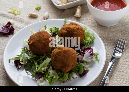 Boules de macaroni et fromage Banque D'Images