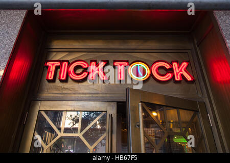 Le Tick Tock Diner 34e Rue et 8e Avenue, à Midtown Manhattan, New York City, États-Unis d'Amérique. Banque D'Images