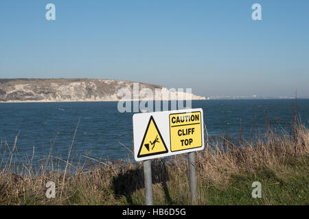 Clifftop panneau d'avertissement au point de Peveril, Swanage. Banque D'Images