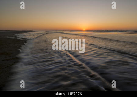 Mouvement des vagues sur la plage Banque D'Images