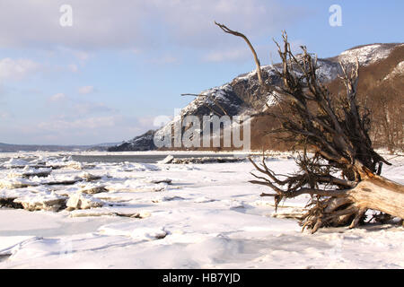 Paysage hiver neige dans peu de Stony Point Park, vallée de la rivière Hudson, NY, US. Banque D'Images