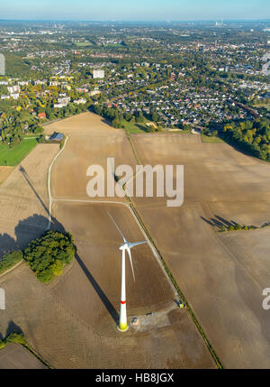 Vue aérienne, les éoliennes à proximité des zones résidentielles Rentfort, Gladbeck, Ruhr, Allemagne, Rhénanie-du Nord, Europe, antenne Banque D'Images