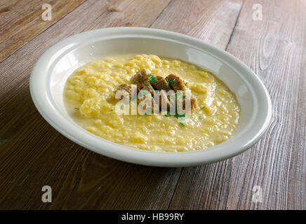 Soupe au lait de pommes de terre du Tyrol Banque D'Images