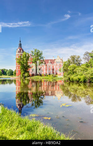 Parc Muskau et Muskau Palace Banque D'Images