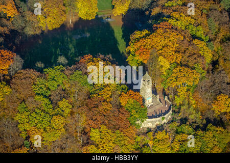 Vue aérienne, Berger monument à Golden Park et feuilles d'automne Novembre Hohenstein, Witten, Ruhr, Rhénanie du Nord-Westphalie, Banque D'Images