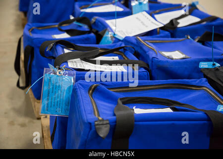 Au Michigan, aux États-Unis. 6 Décembre, 2016. Les urnes de l'élection présidentielle de 2016 en attente d'une élection raconter Ingham Comté (Michigan). Un dépouillement judiciaire a été demandée par l'État candidat du Parti Vert Jill Stein. Crédit : Jim West/Alamy Live News Banque D'Images